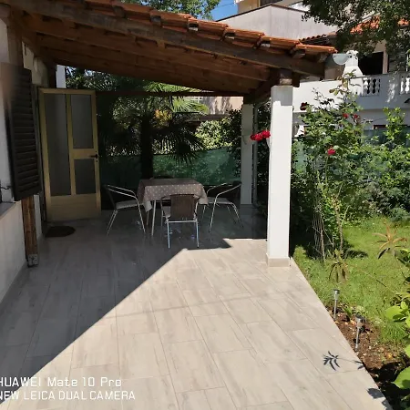 Apartmans Luce E Stella Malinska Exterior photo